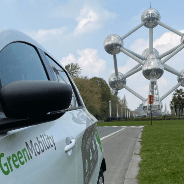 Een Green in Brussel aan het atomium